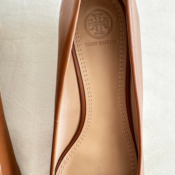 Tory Burch Slight Wedge Heels / Flats - Picture 8 of 16
